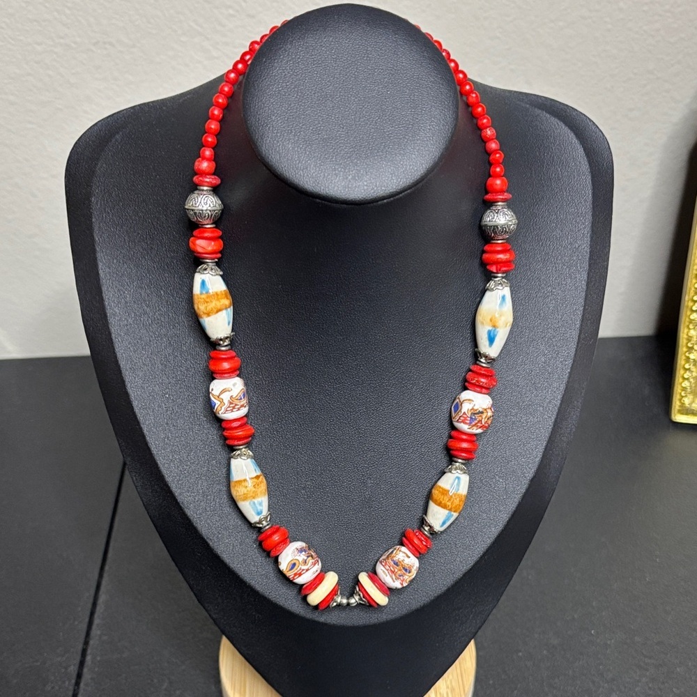 Vintage Hand Painted Ceramic Stone Beaded Boho Red White Necklace